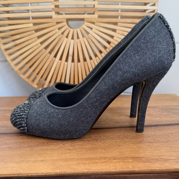 Authenticated Chanel Tweed Heels - Picture 7 of 17